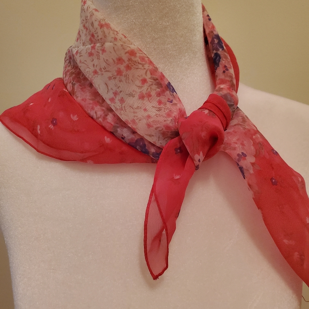 Scarf VTG FLORAL PINK/BLUE COTTON BLEND ROLLED EDGES